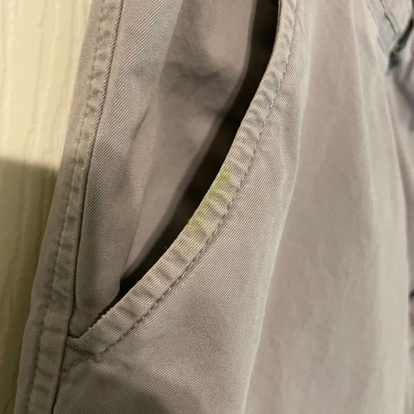 J. Crew men’s Essex gray chino pant - size 33x32 - Picture 4 of 7